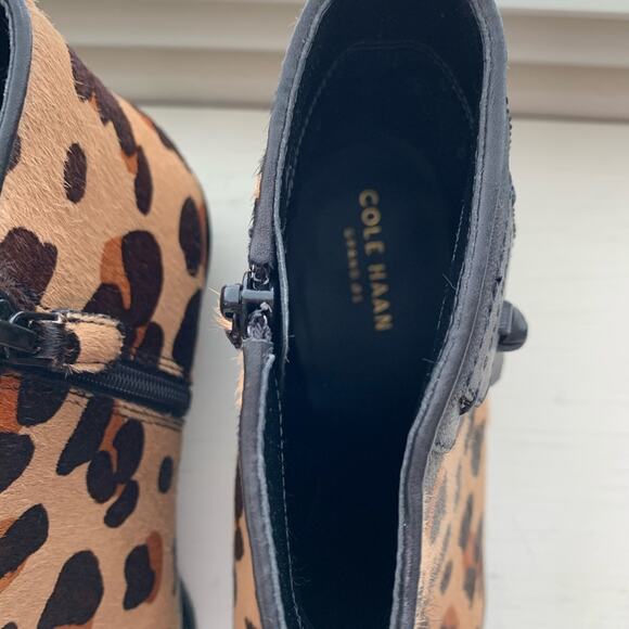 Cole Haan Jaguar Animal print Calf Hair Ankle Booties Boots 7.5 - Picture 5 of 9